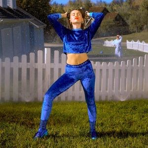 Converse x Miley Cyrus Velvet Set